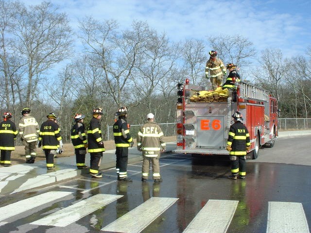 DCFD Junior Training 2/10/07 - Hydrant dressing drill